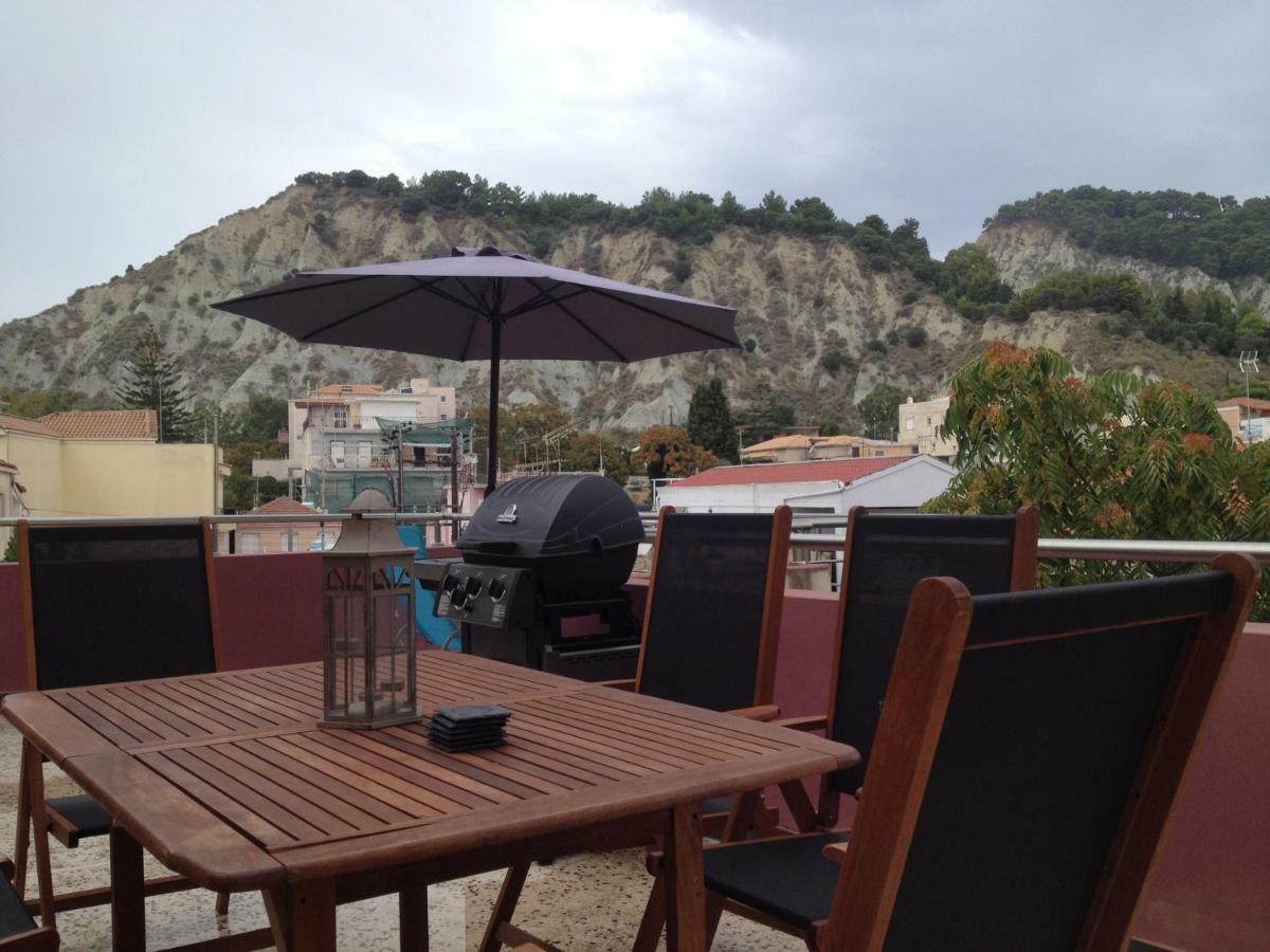 Bright Top Floor Apartment! Kota Zakynthos Bagian luar foto